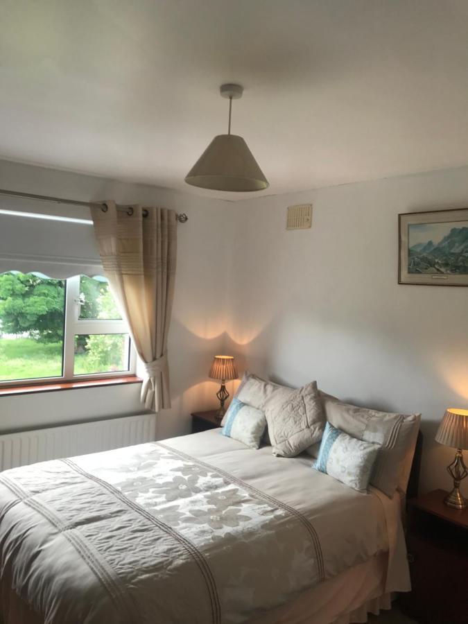 Marguerite'S B&B Glenties Buitenkant foto